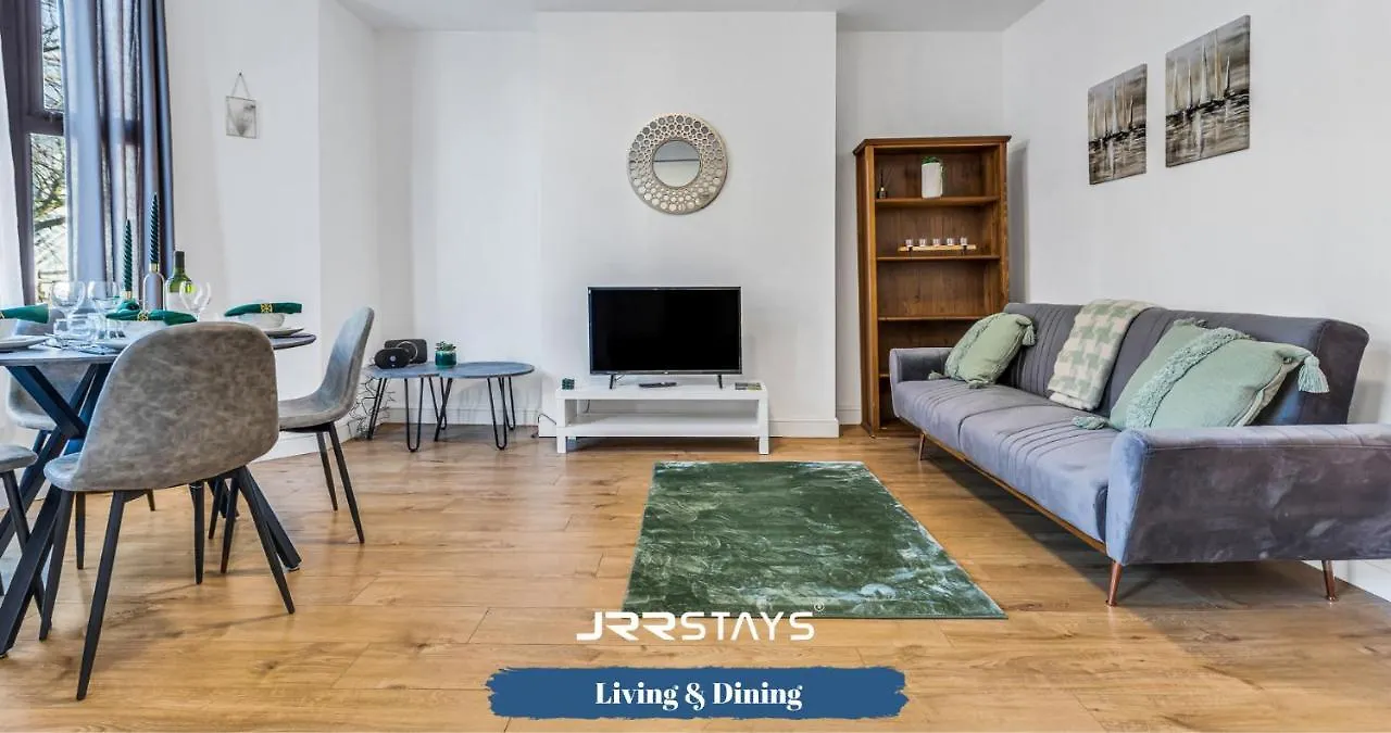 Cardiff Stylish 2 Bedroom Sleeps 6 Wi-Fi - Jrr Stays Apartment